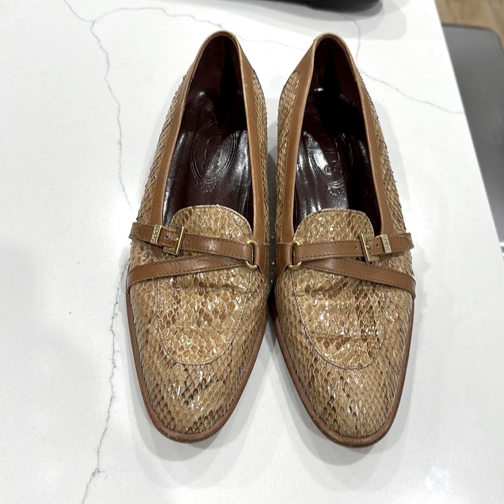 Tod’s snake shoes